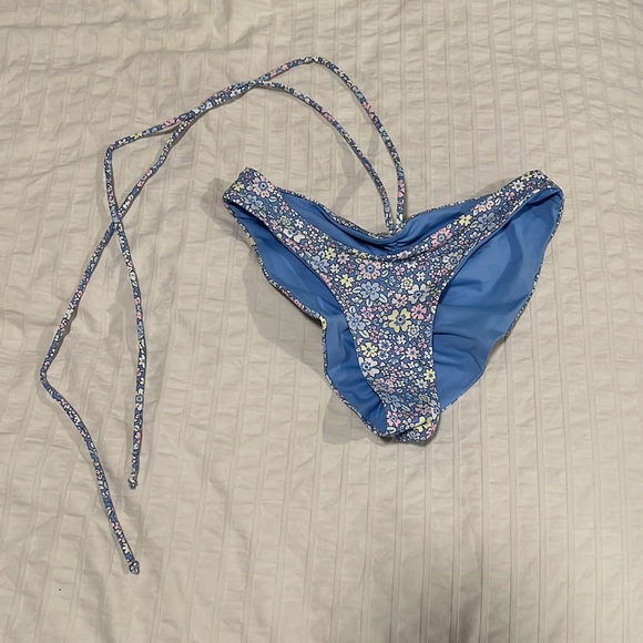 Frankie’s Bikini Springtime Jagger Bandeau, Foxy String Top, Foxy Cheeky Bottom - Picture 12 of 16